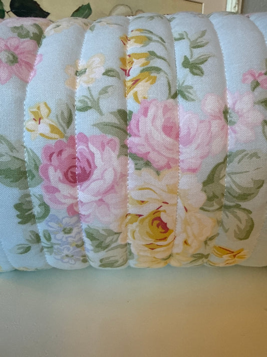 Large Blue Roses Carry All Bag