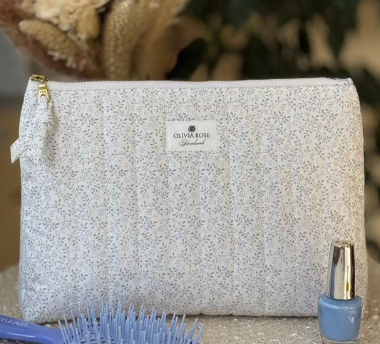 Delicate Leaves Quilted Medium Toiletries Bag