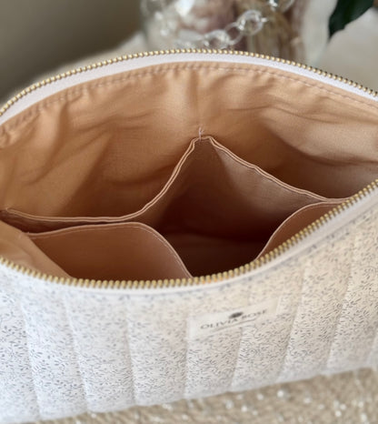 Delicate Leaves Quilted Medium Toiletries Bag