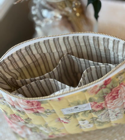 Vintage Rose Medium Toiletries Bag