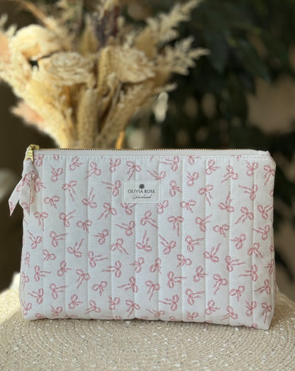Mini Pink Bows Quilted Medium Toiletries bag