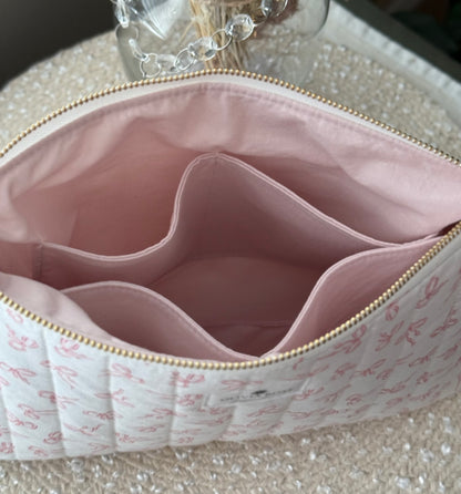 Mini Pink Bows Quilted Medium Toiletries bag