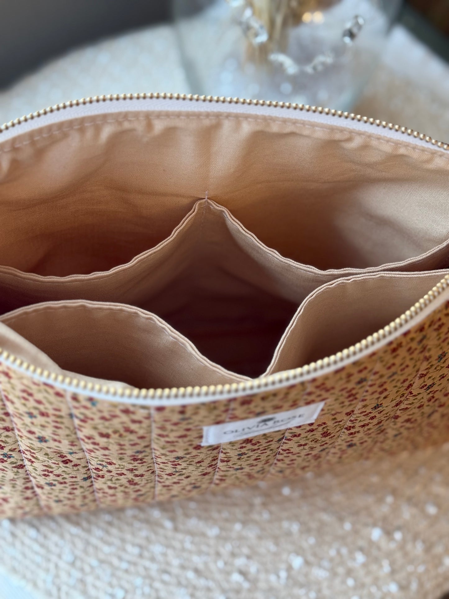 Cottage Floral Quilted Medium Toiletry Bag