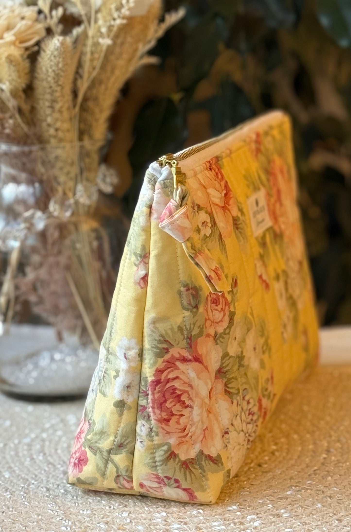 Vintage Rose Medium Toiletries Bag